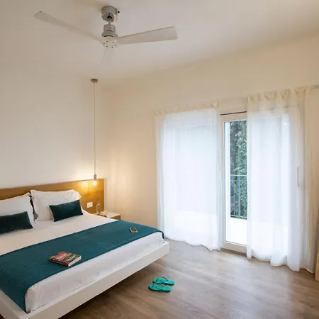 Gaiasofia - Adults Only Daire Caprino Veronese
